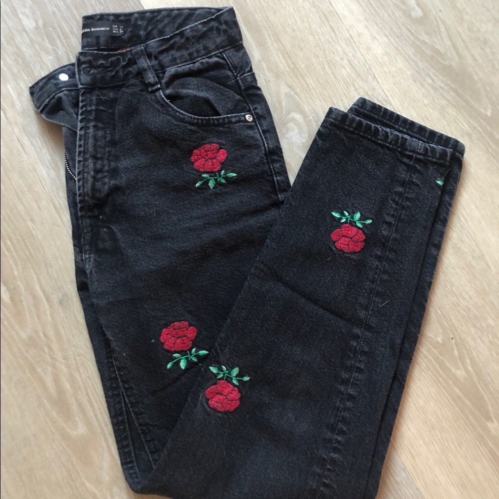 Zara rose embroider jeans